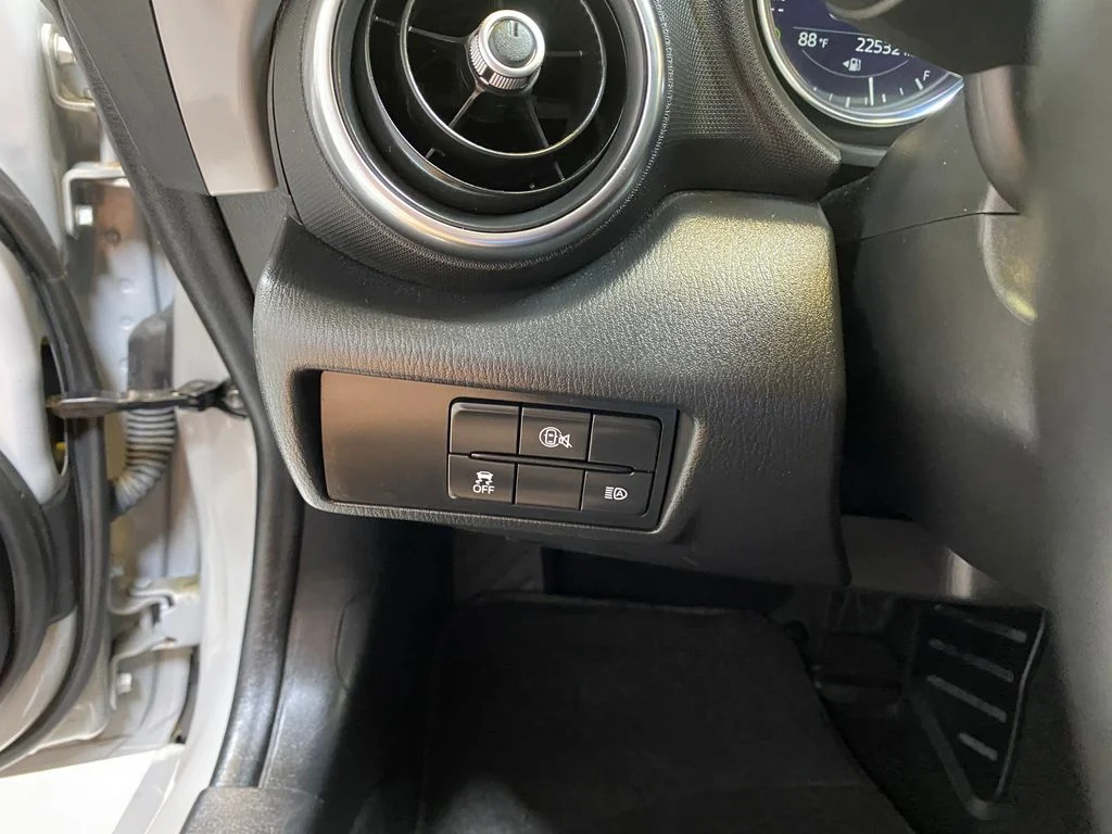 Used 2025 Gray Mazda Grand Touring image 29