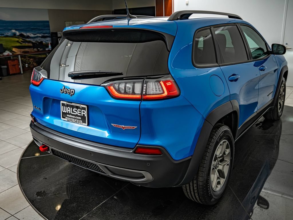 Used 2020 Hydro Blue Pearlcoat Jeep Trailhawk image 16