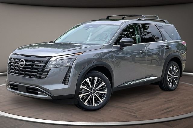 2026 Nissan Pathfinder Platinum 4WD's photo