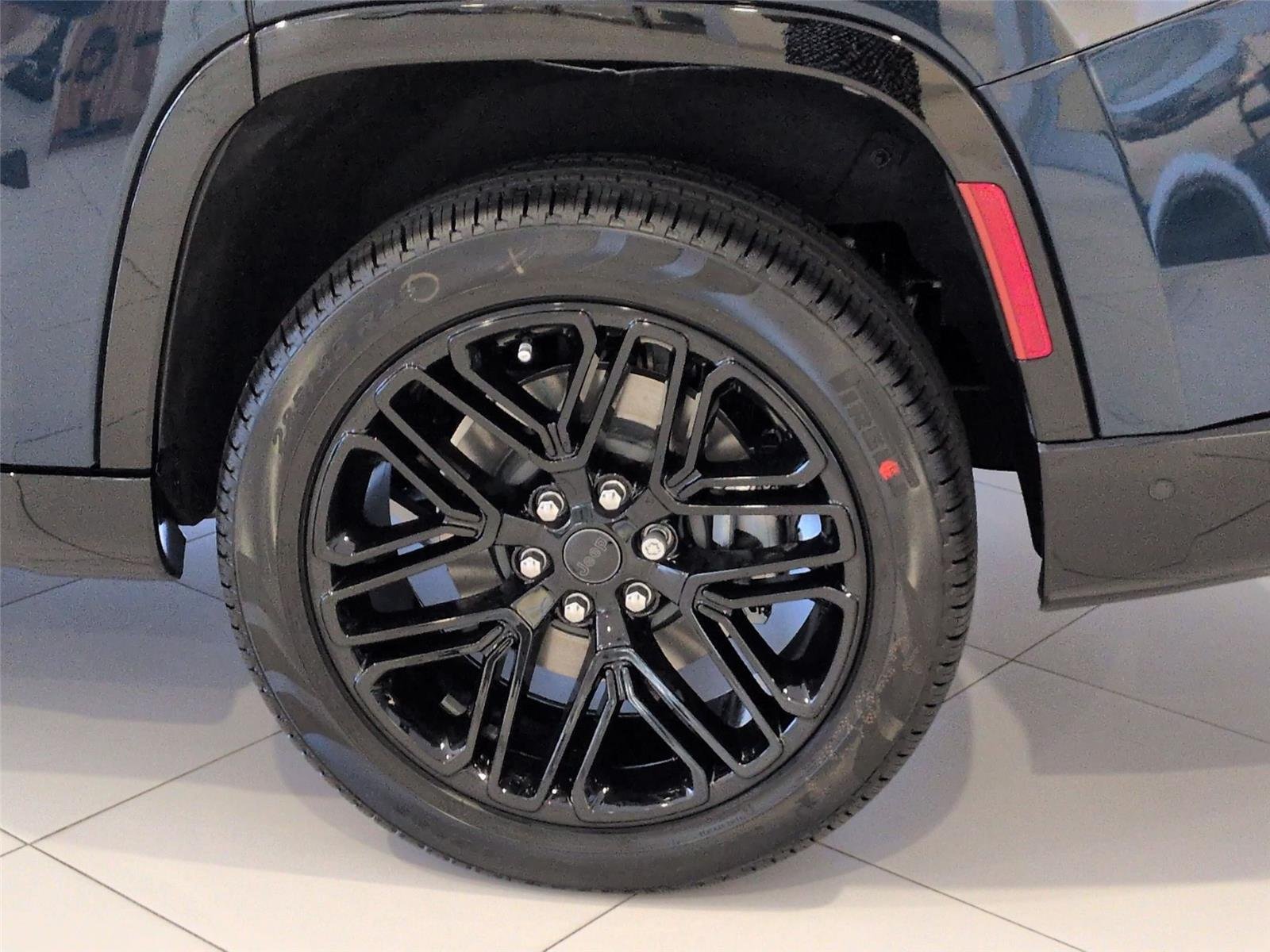 New 2026 Fathom Blue Pearlcoat Jeep Limited Reserve image 11