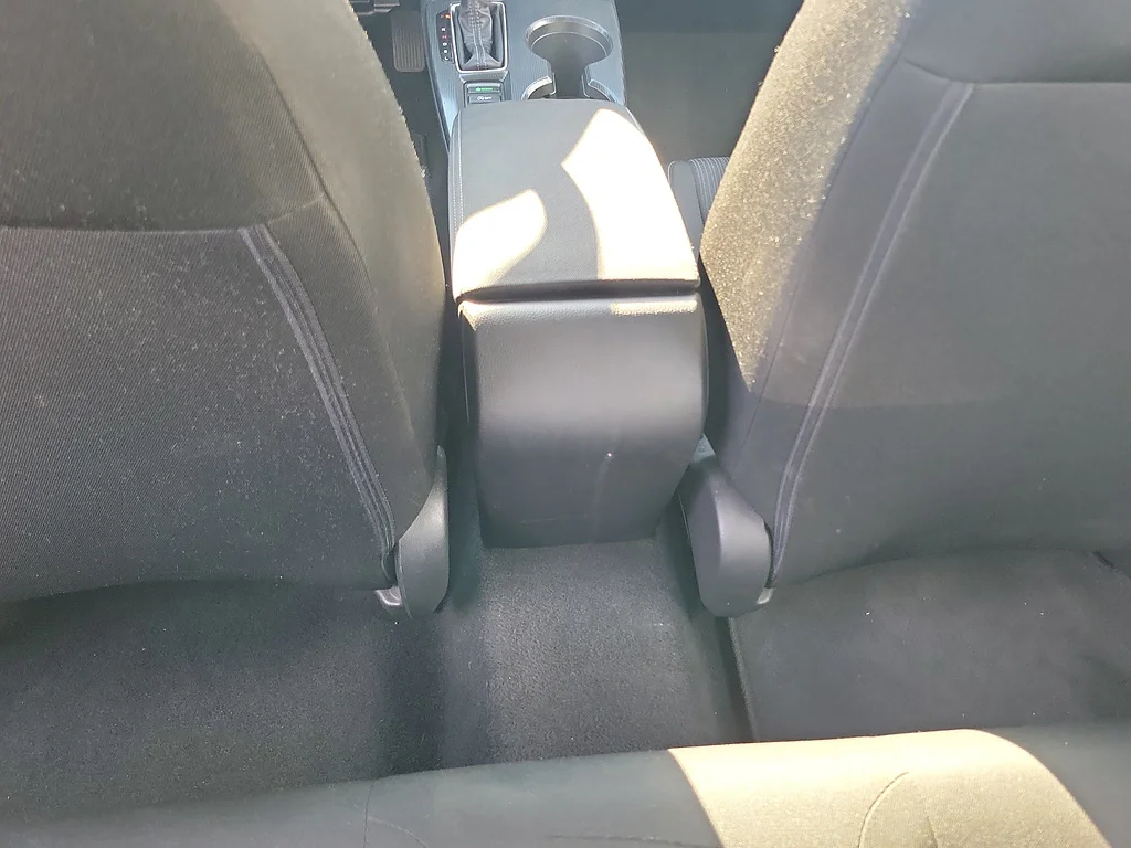 2025 Honda Civic Sedan LX, photo 10 of 12