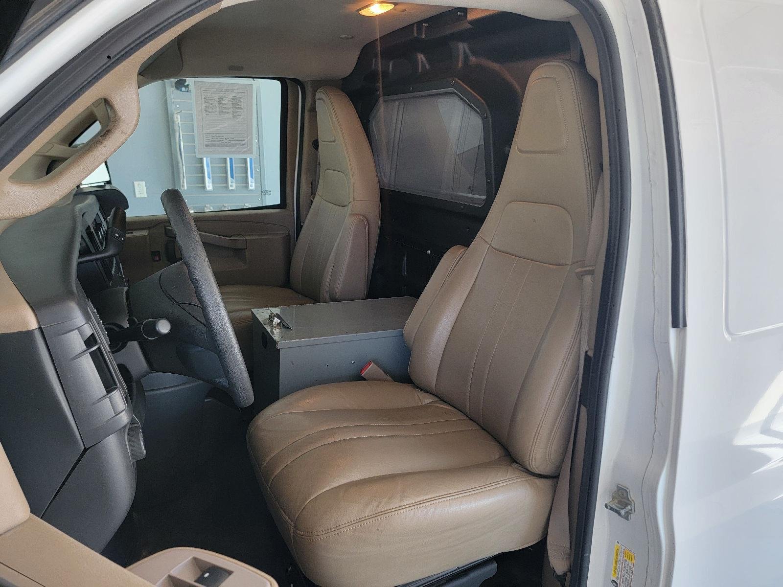 2020 Chevrolet Express Cargo Work Van - Photo 13