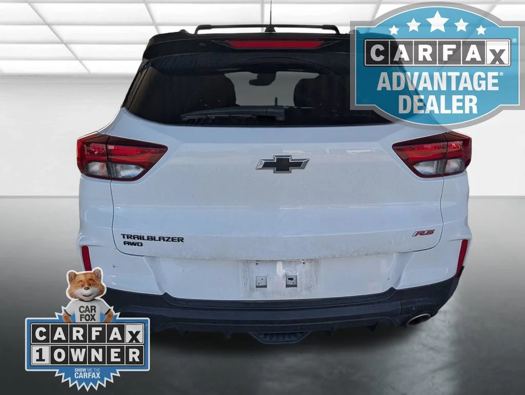Used 2023 Summit White Chevrolet RS image 5