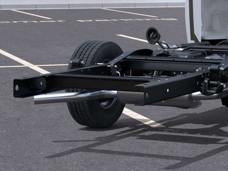New 2026 Summit White Chevrolet 1WT image 14