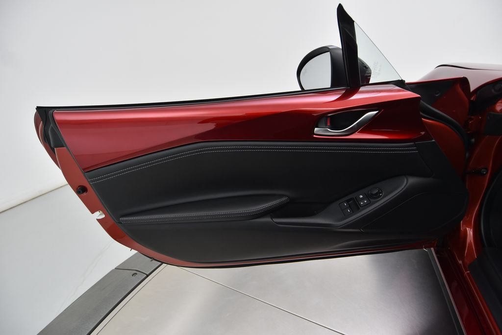 New 2026 Soul Red Crystal Metallic Mazda Club image 36