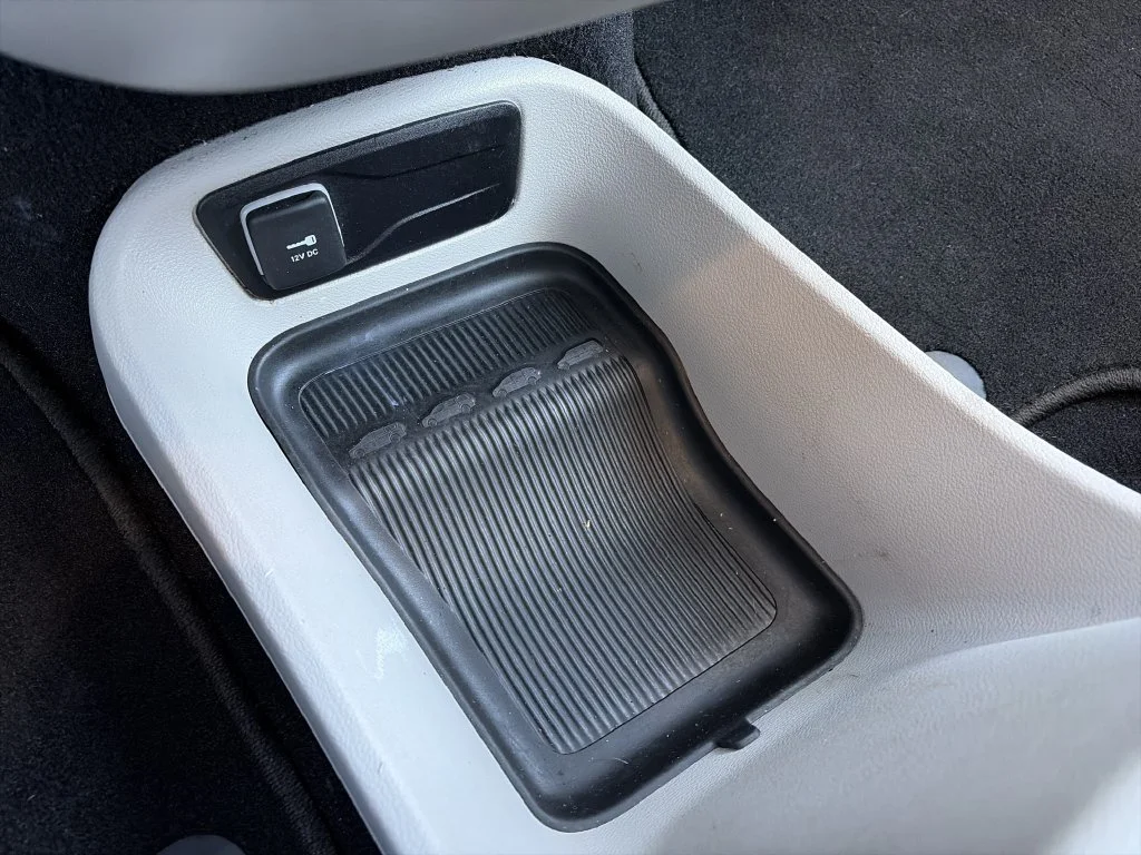 Used 2023 White Chrysler Touring L image 26
