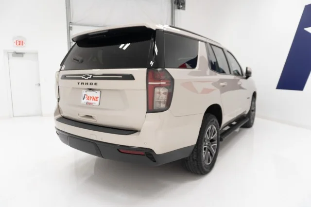 Used 2023  Chevrolet Z71 image 7