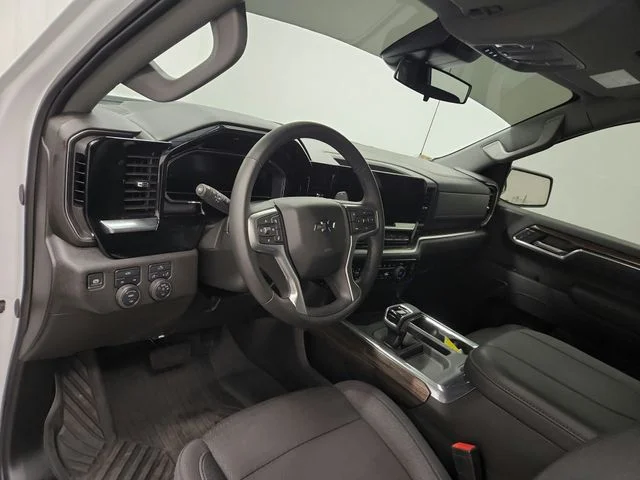 Used 2025 White Chevrolet RST image 17