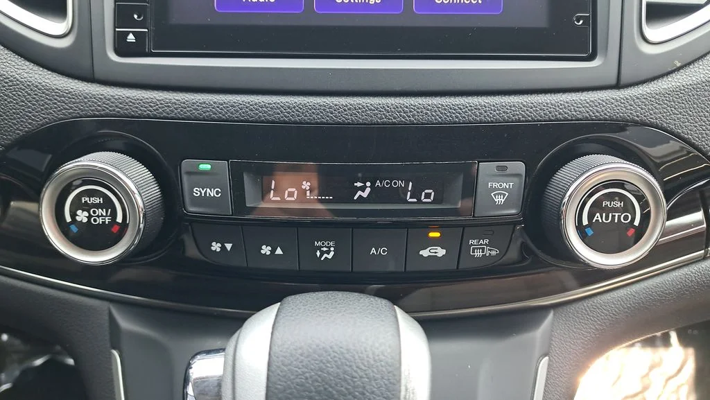 Used 2015  Honda Touring image 22