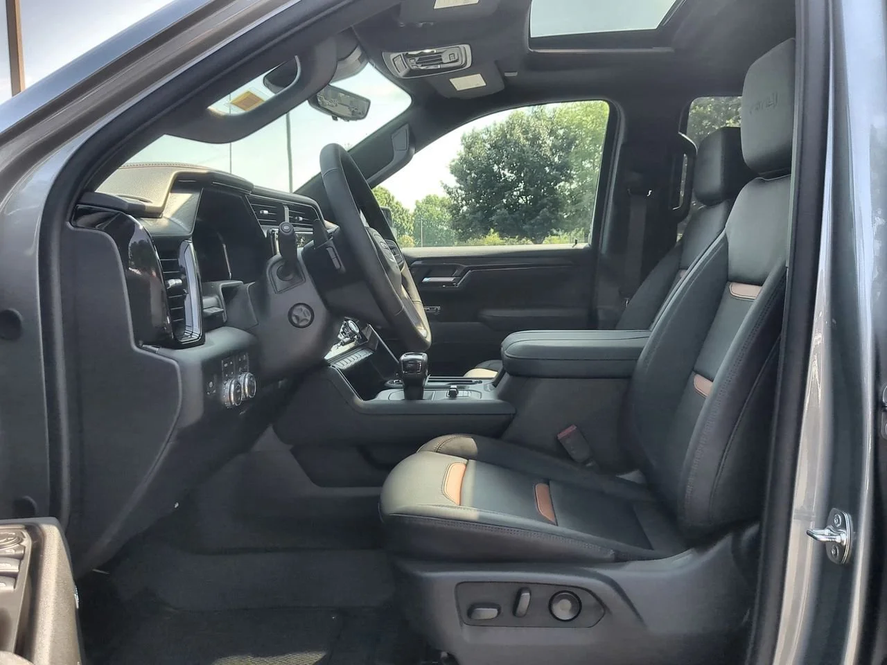 New 2026 Sterling Metallic GMC AT4 image 20