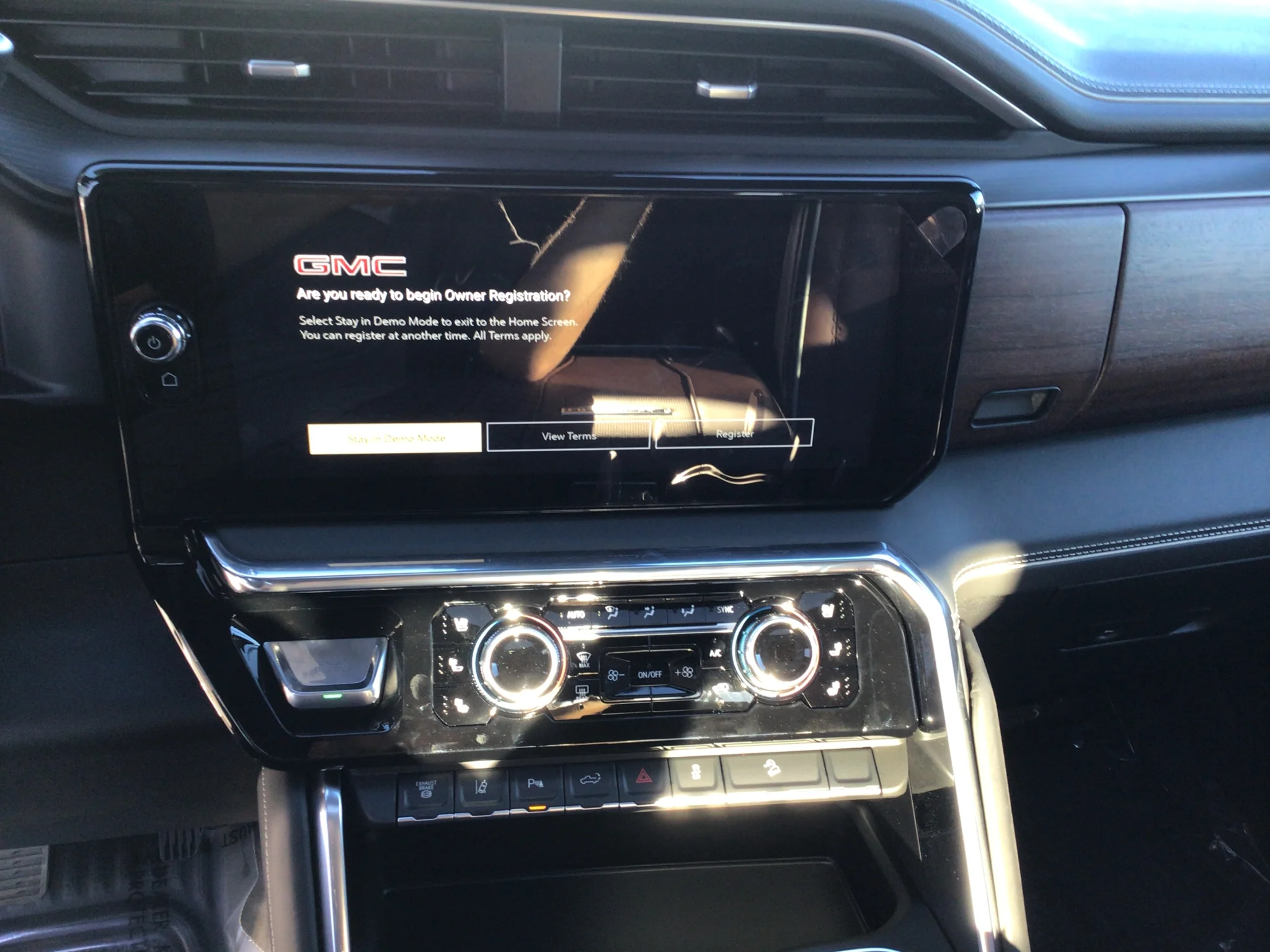 New 2026 Glacier White Tricoat GMC Denali Ultimate image 16