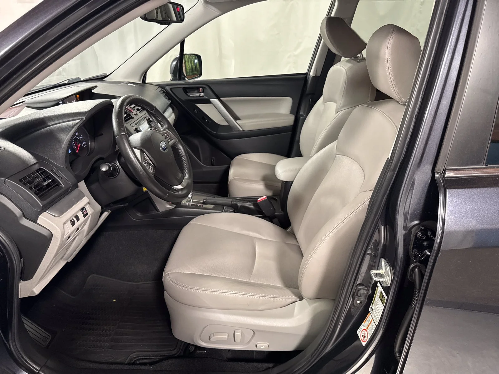 Used 2014 Dark Gray Metallic Subaru 2.5i Limited image 3