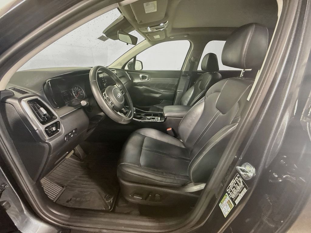 Used 2021 Gravity Grey Kia SX image 12
