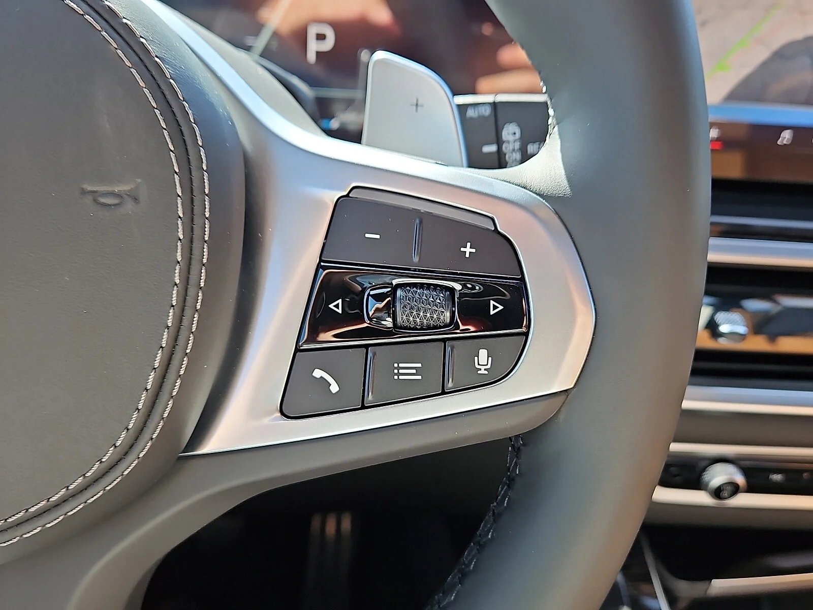New 2026 Skyscraper Grey BMW xDrive40i All-Wheel Drive Sports Activity Vehicle image 19
