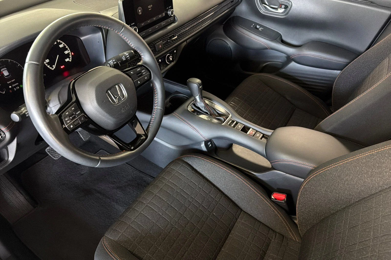 Used 2024  Honda Sport image 14