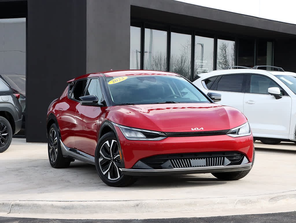 Used 2022 Kia Ev6 Wind with VIN KNDC3DLCXN5069970 for sale in Naperville, IL