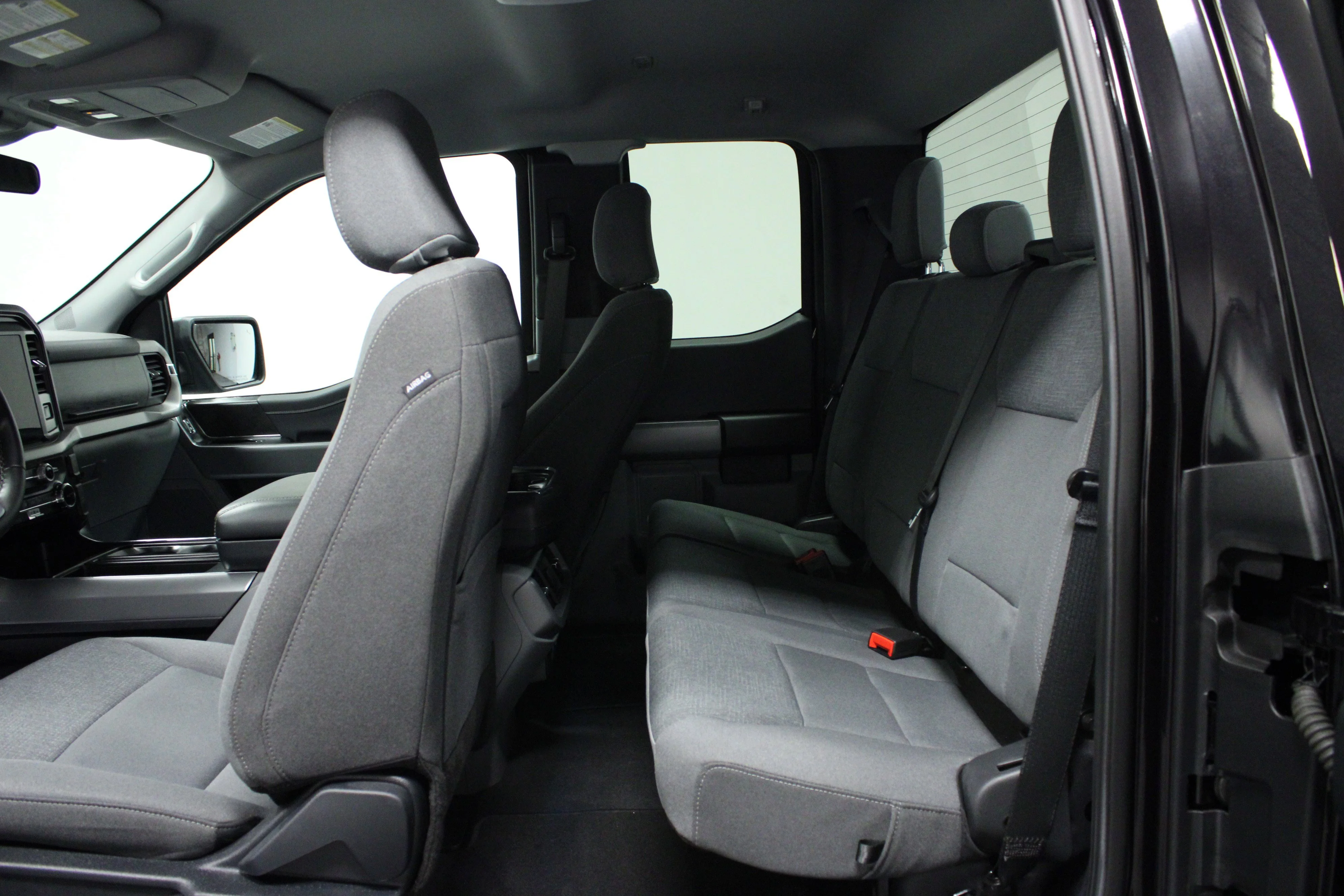 Used 2025 Black Metallic Ford XLT image 13