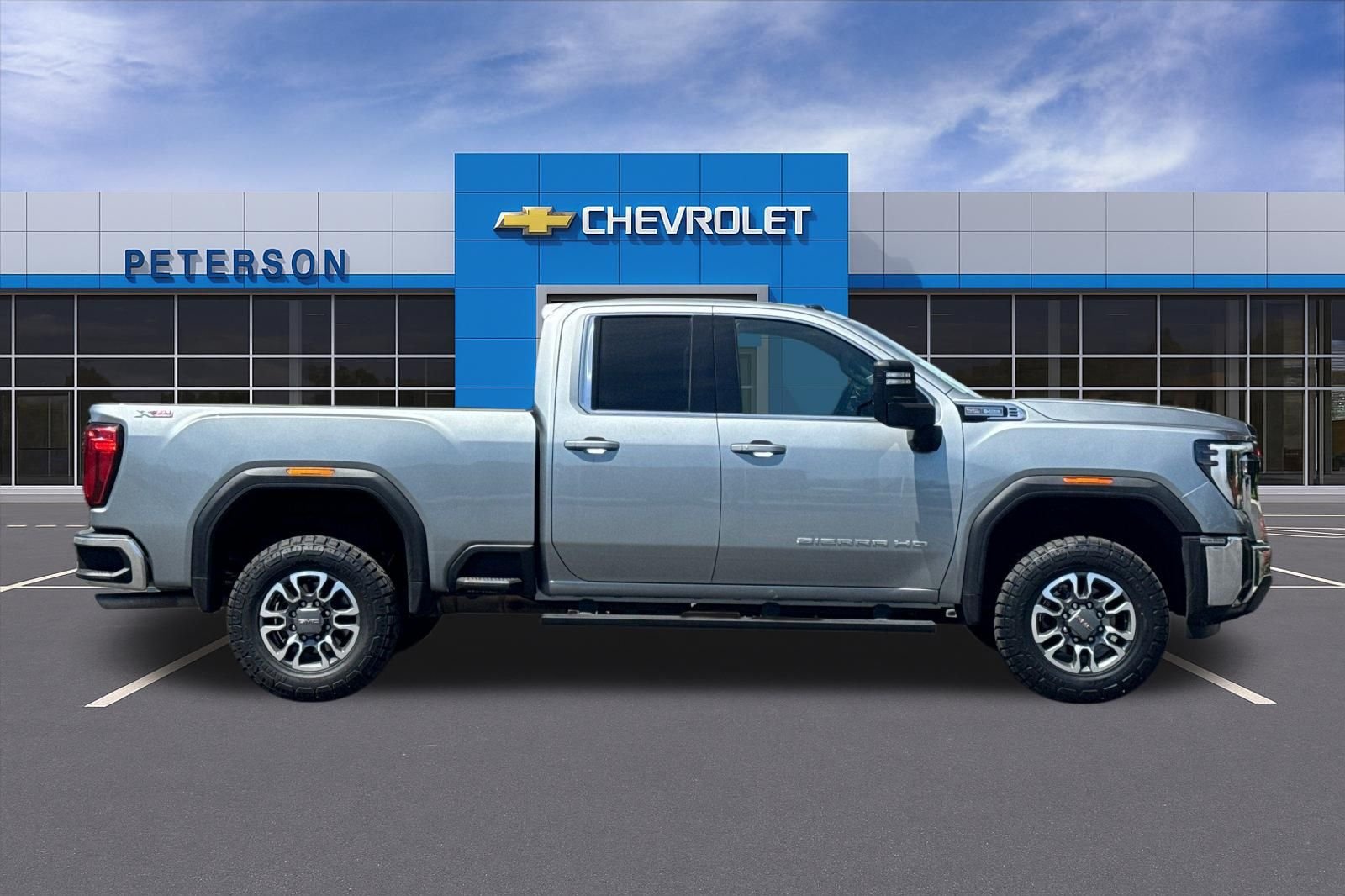 Used 2024 Gray GMC SLE image 3