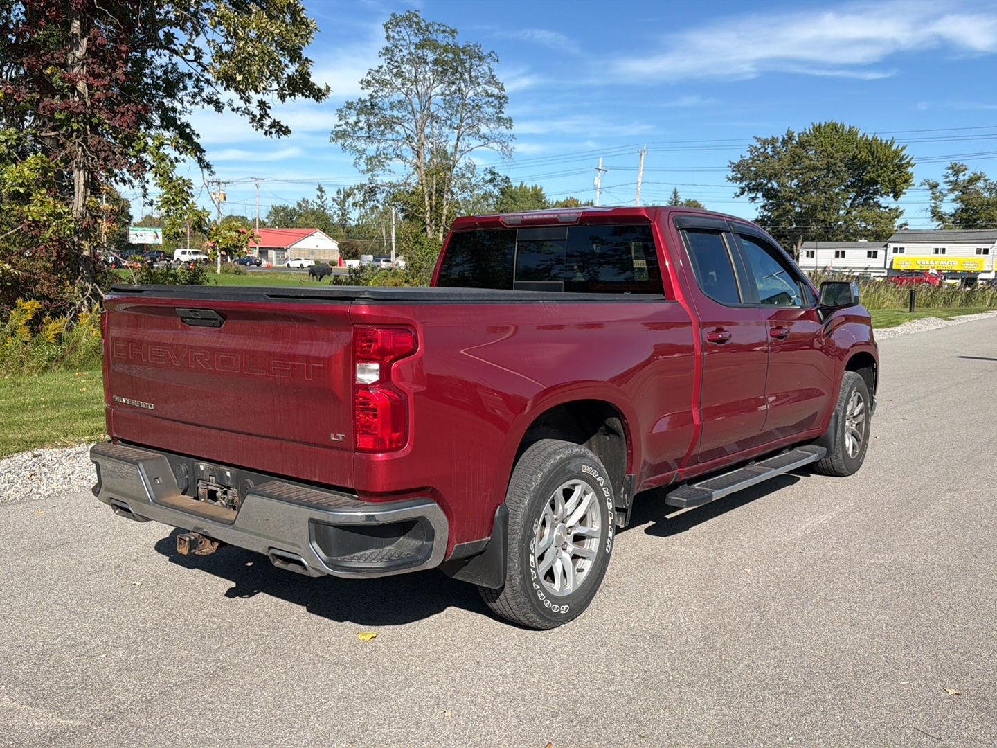 Used 2019 Cajun Red Tintcoat Chevrolet LT image 3