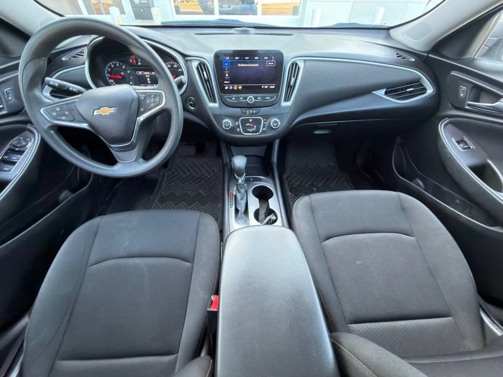 Used 2021 SILVER ICE METALLIC Chevrolet LS image 9