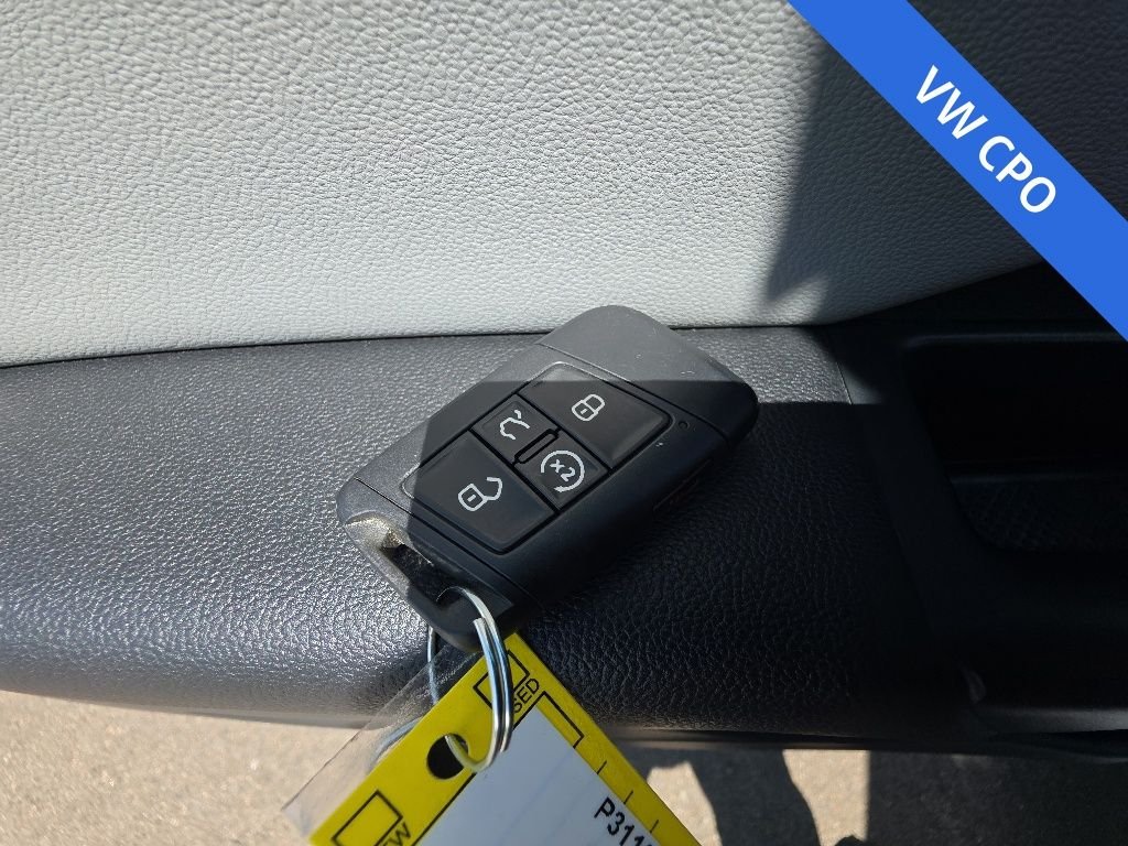 2023 Volkswagen Taos SEL - Photo 26