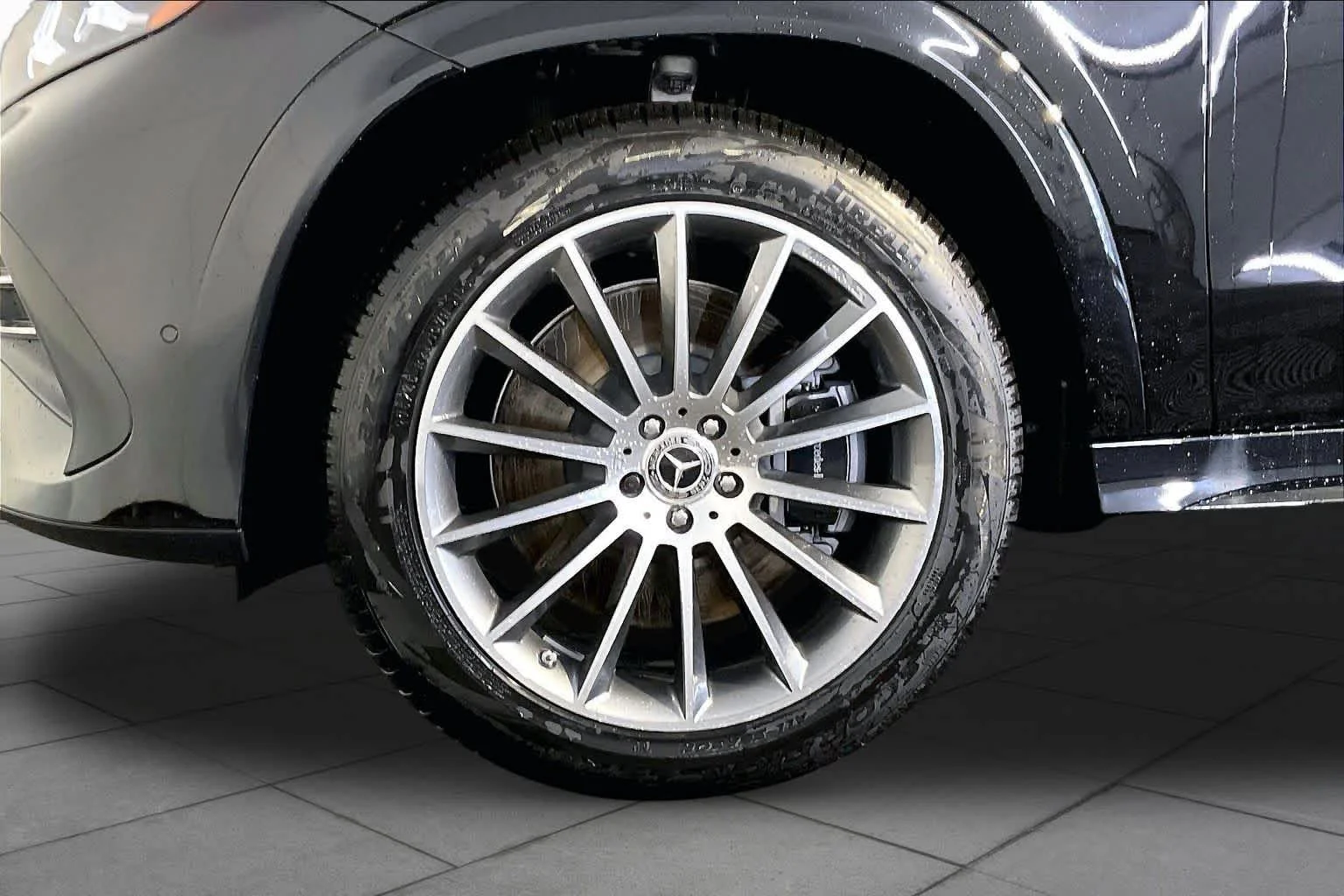 New 2027 Obsidian Black Metallic Mercedes-Benz GLE 450 image 17