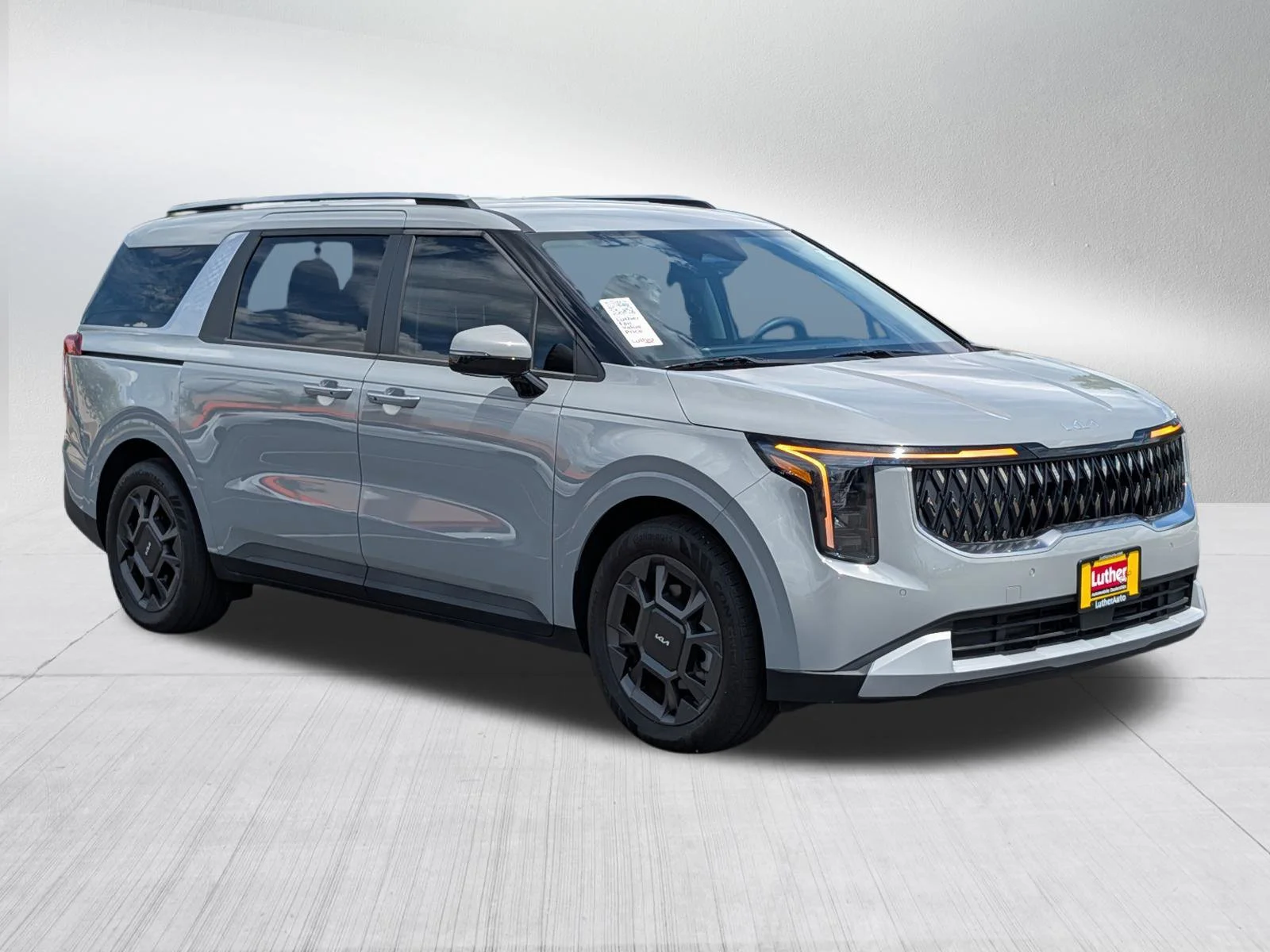2025 Kia Sedona EX HEV's photo