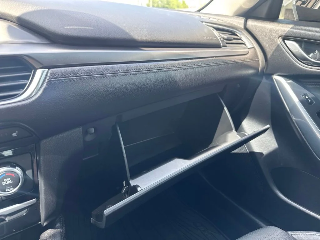 Used 2017 Silver Mazda Touring image 38