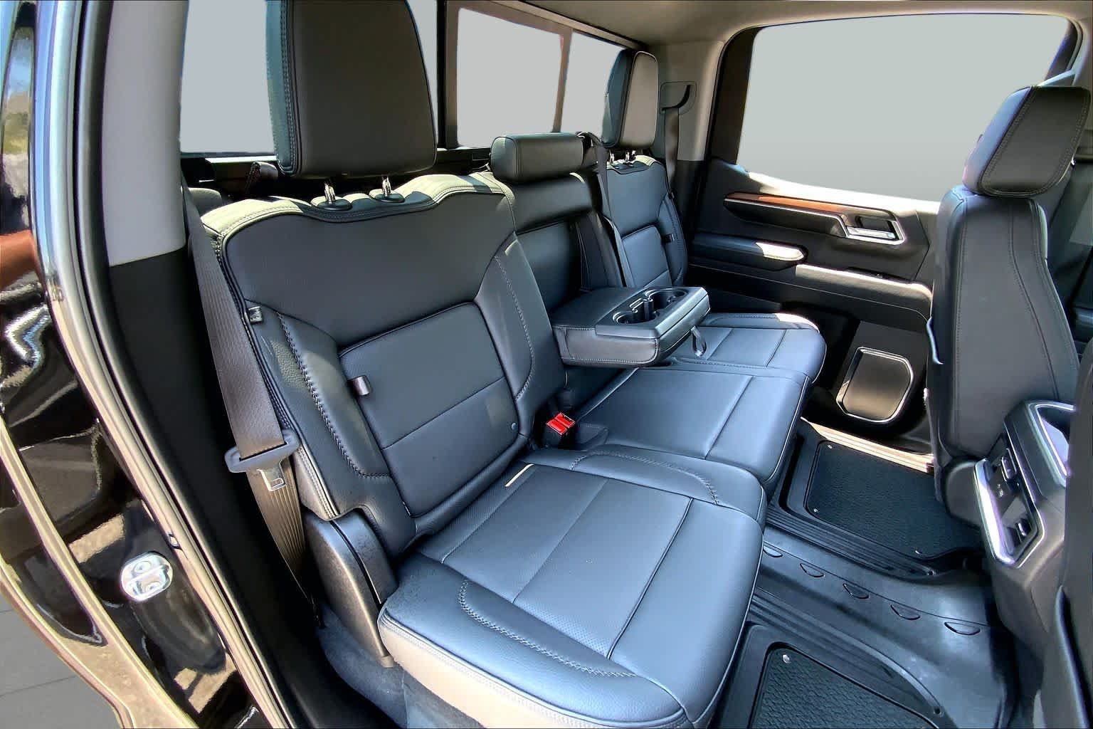 Used 2024 Onyx Black GMC Denali image 20