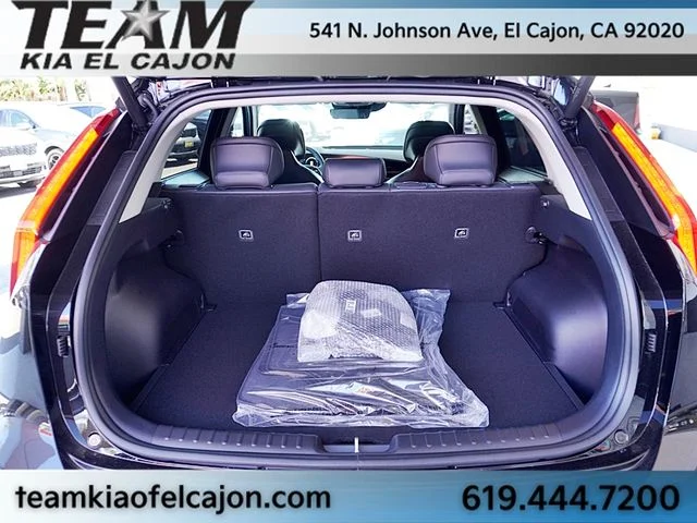 New 2026 Black Kia Wind image 16