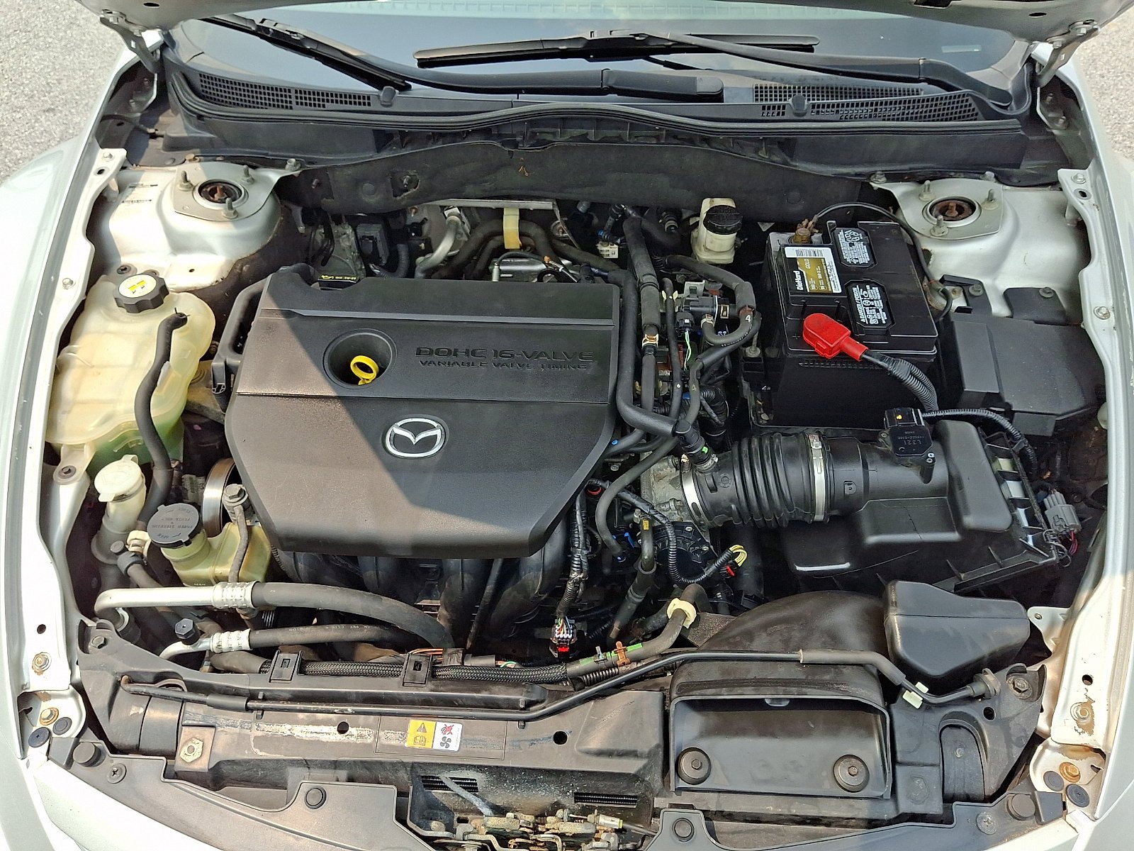 Used 2010 Brilliant Silver Metallic Mazda i Touring Plus image 28