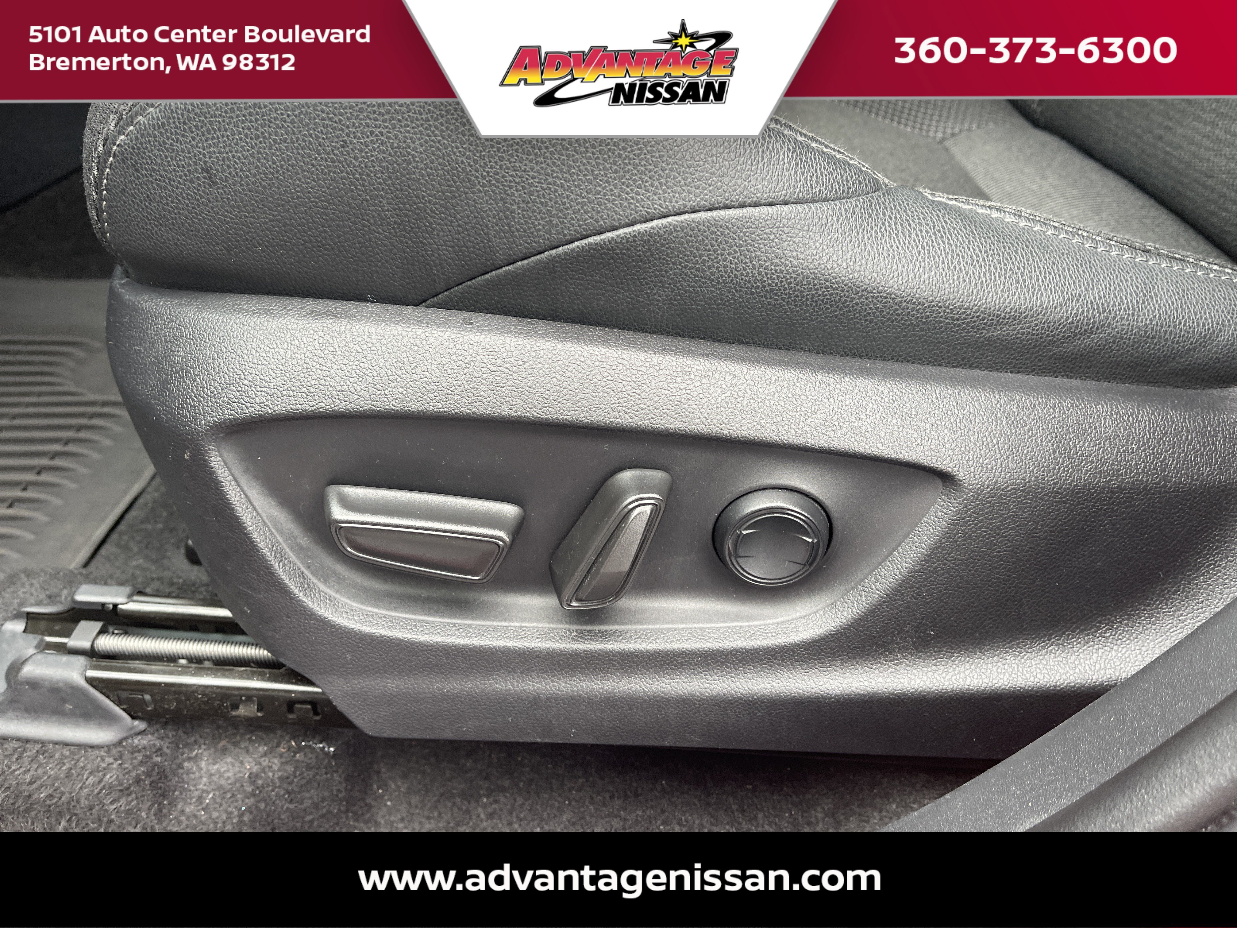 Used 2024 Supersonic Red Toyota XLE image 10