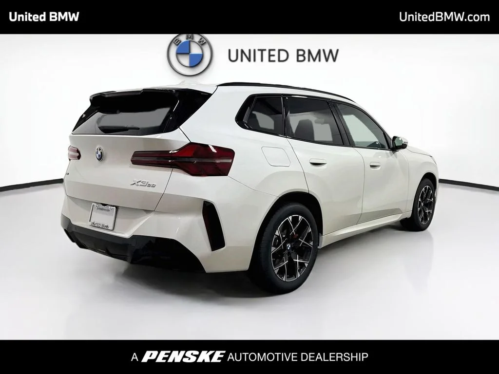 New 2026 Alpine White BMW 30 xDrive image 5