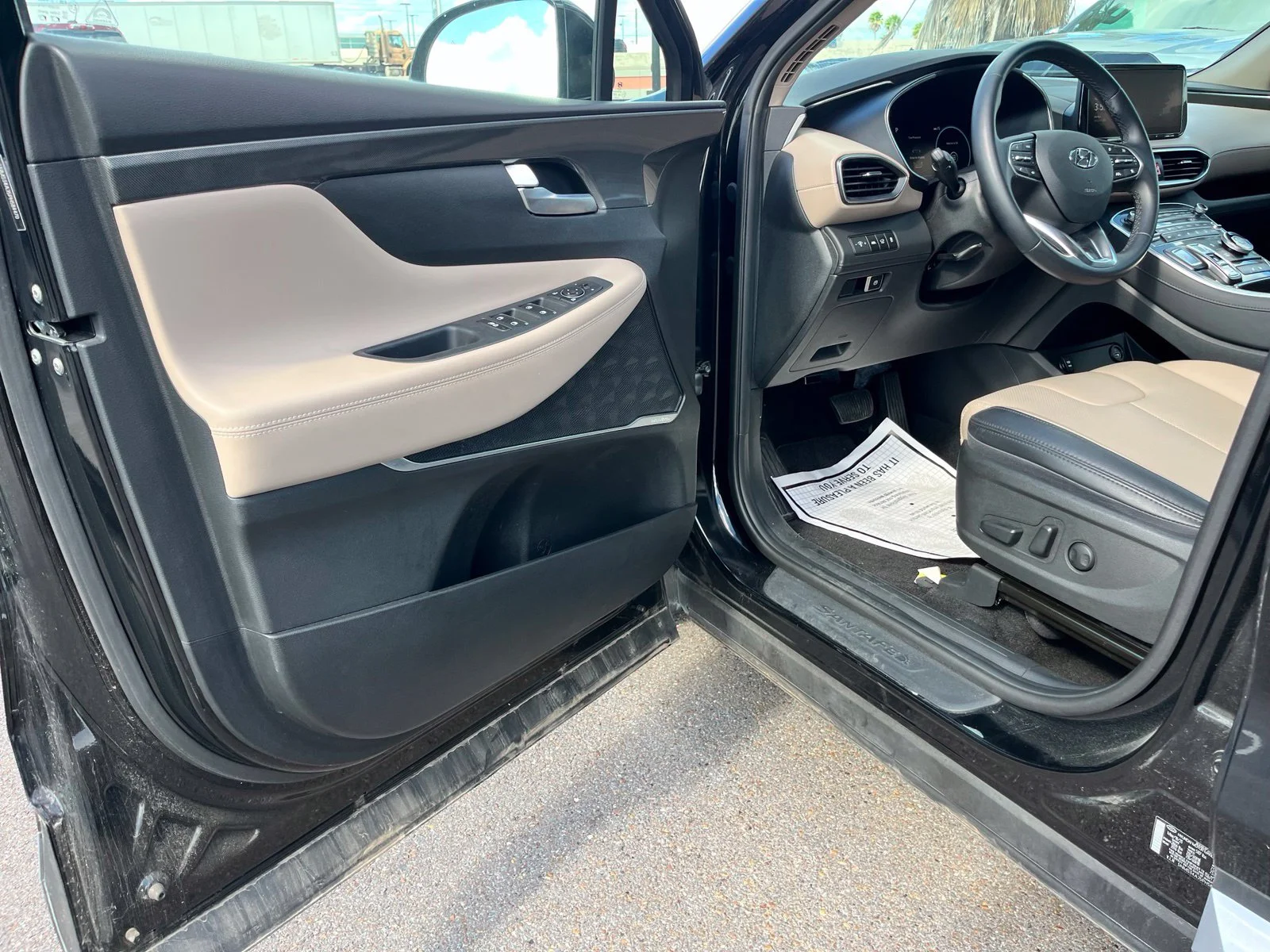 Used 2023 Black Hyundai SEL image 15