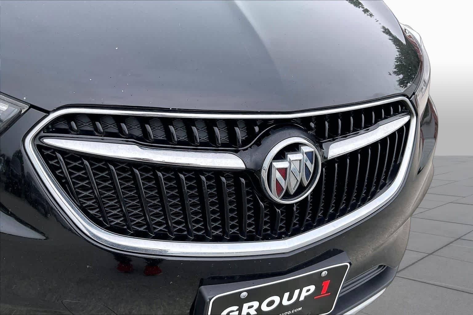 Used 2022 Ebony Twilight Metallic Buick Preferred image 28