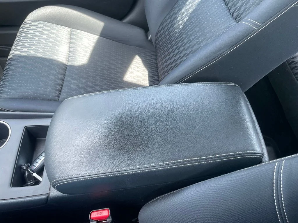 Used 2017 Super Black Clearcoat Nissan 2.5 SV image 42