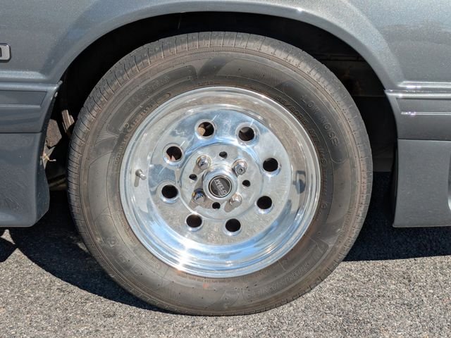 1989 Ford Mustang - Photo 10