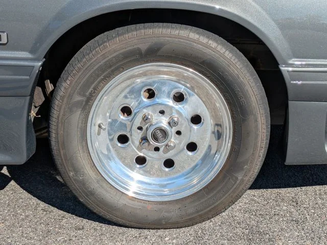 1989 Ford Mustang - Photo 11