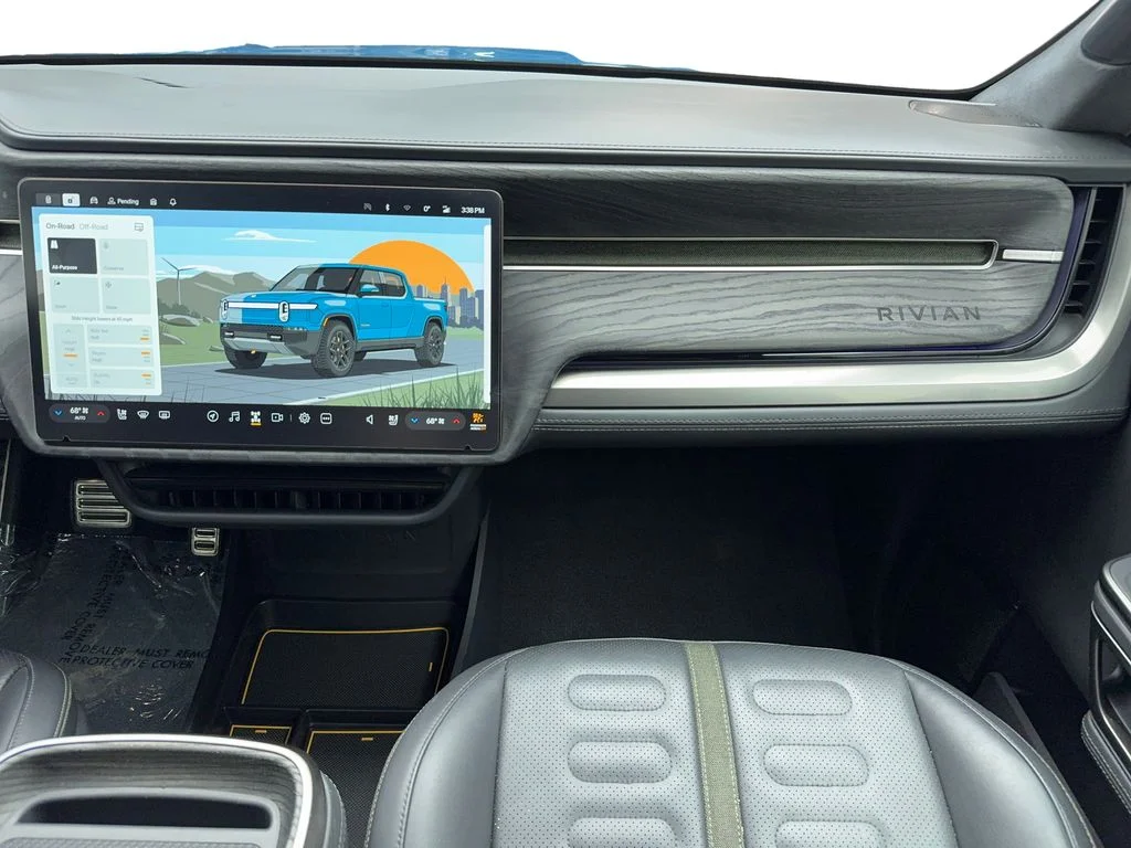 Used 2022 Green Rivian Adventure NAV,CAM,PANO,CLMT STS,BLIND SPOT image 21