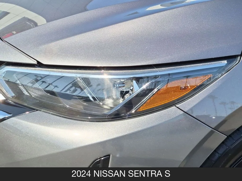 Used 2024 Gray Nissan S image 10