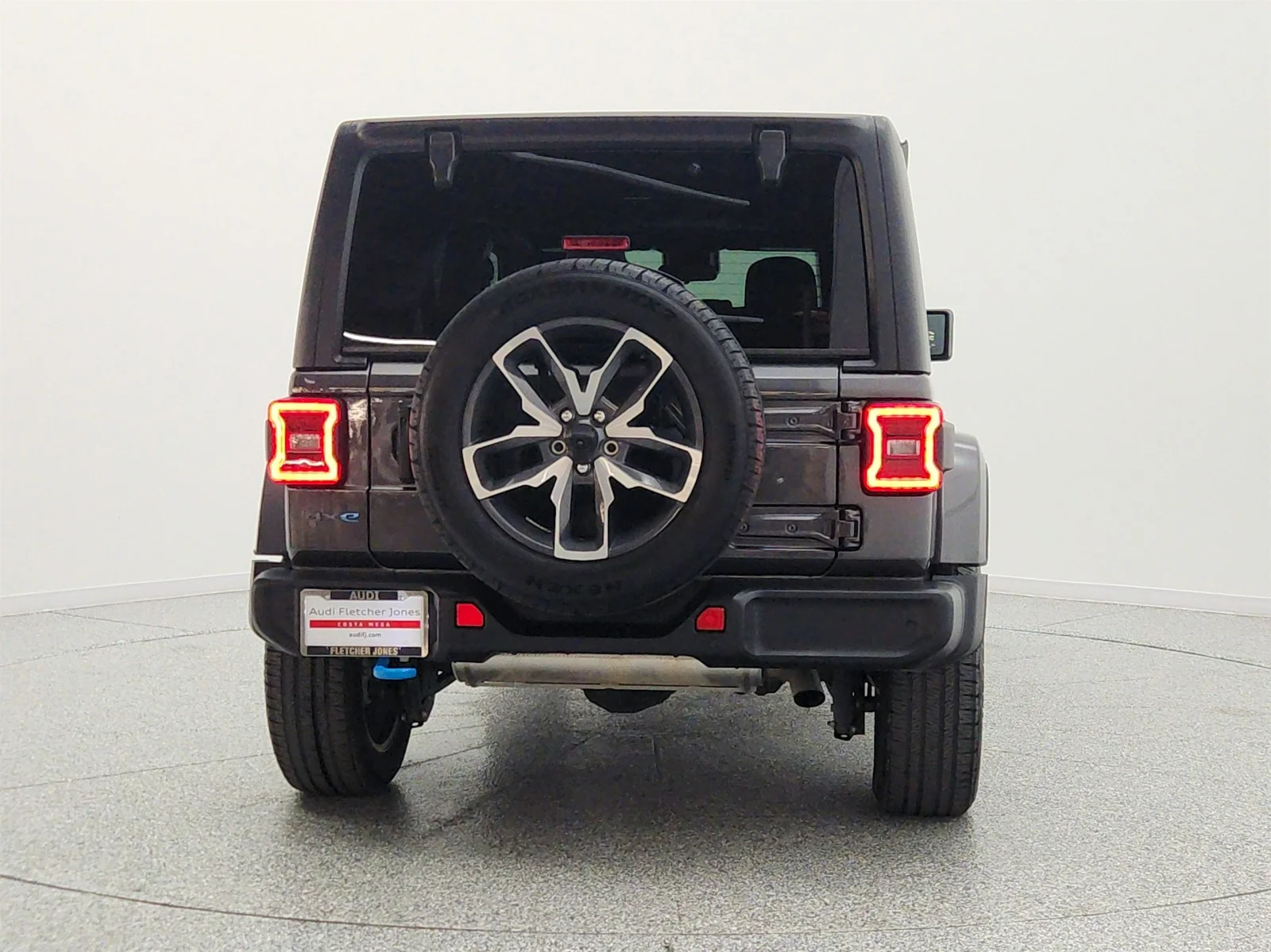 Used 2024 Granite Crystal Metallic Clearcoat Jeep Sport S 4x4 image 6