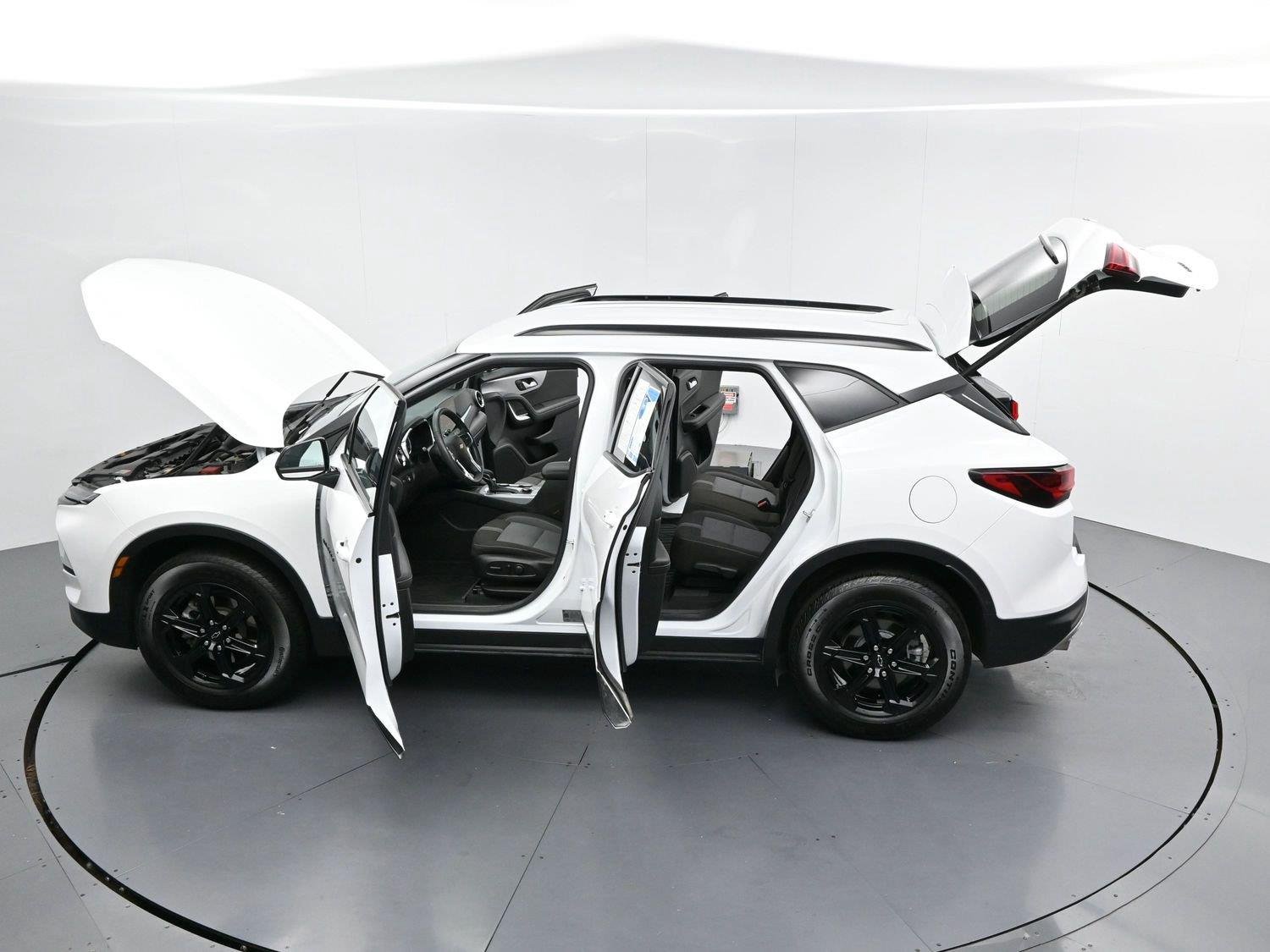 Used 2023 SUMMIT WHITE Chevrolet LT image 42