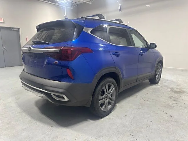 Used 2021 Blue Kia S image 5