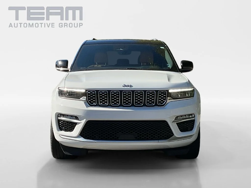 Used 2022 White Jeep Summit image 2