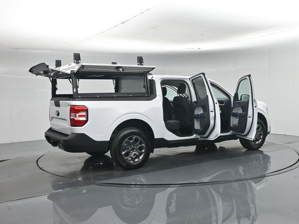 New 2026 Oxford White Ford XLT image 5