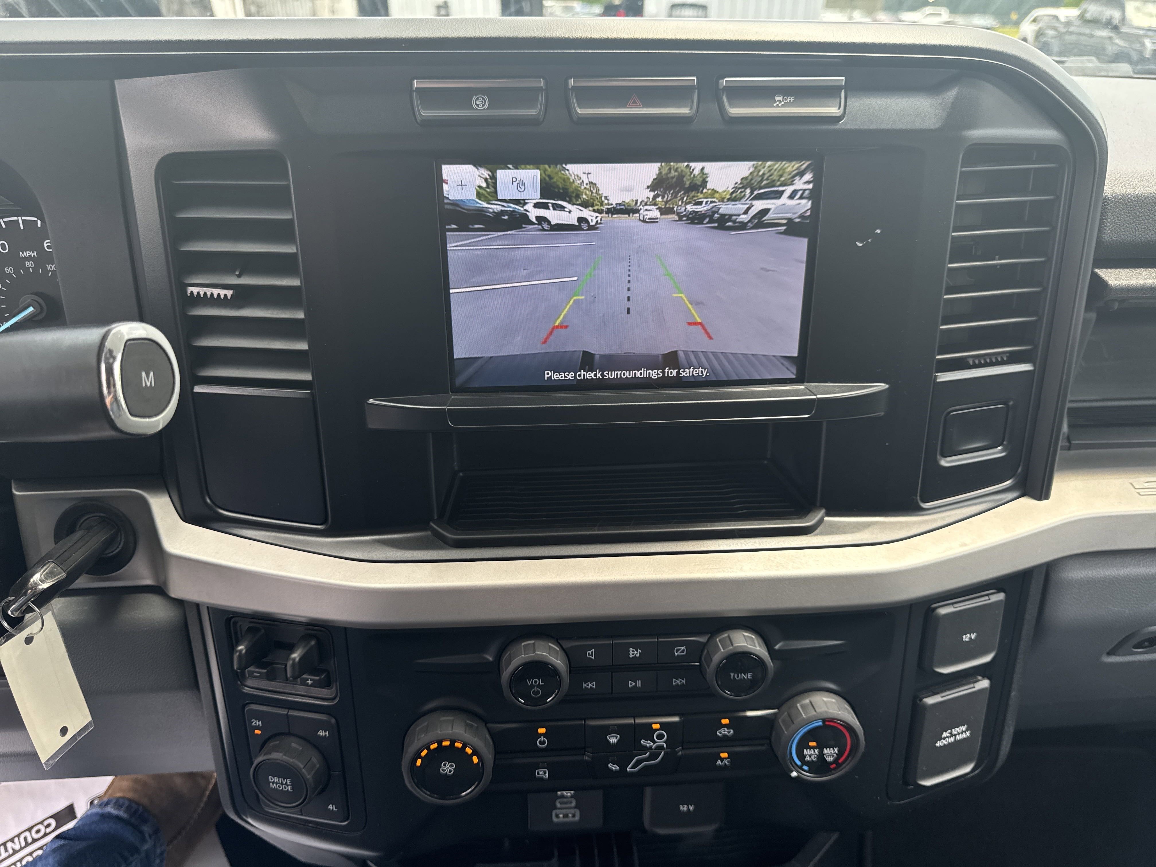 2024 Ford F-350 Super Duty XLT - Photo 19