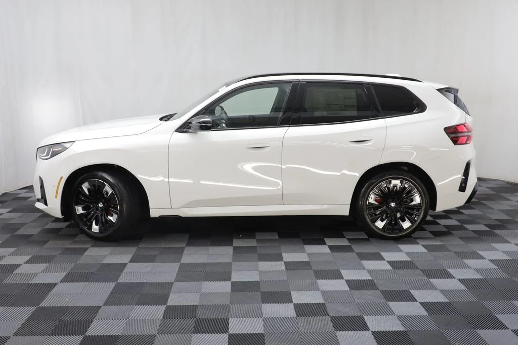 New 2026 White BMW M50 xDrive image 5