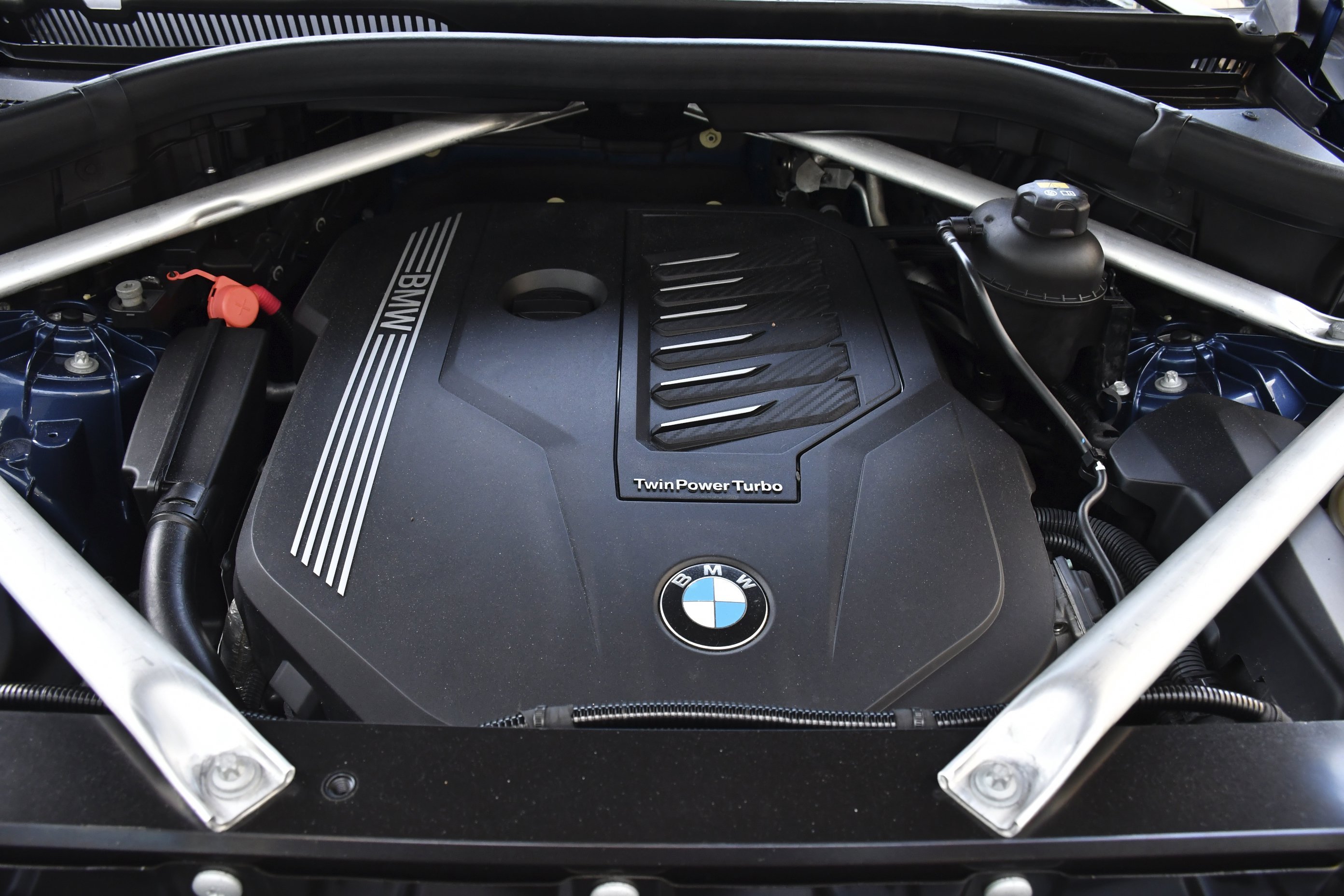 Used 2019 Phytonic Blue Metallic BMW xDrive40i image 31