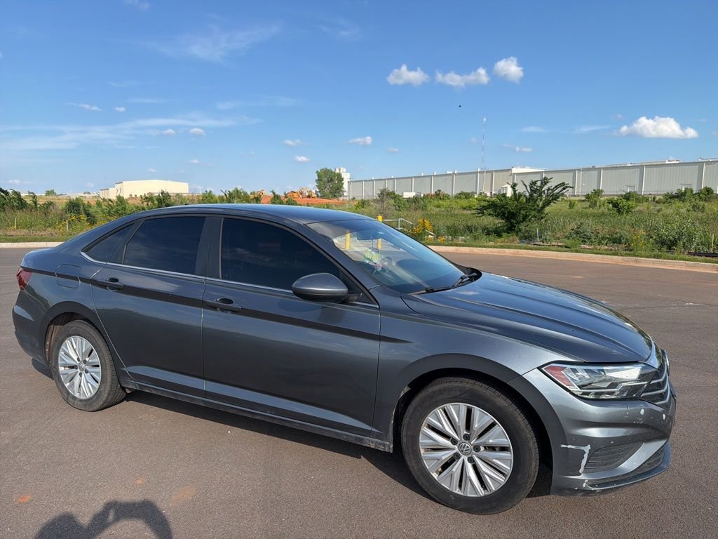 Used 2019 Gray Volkswagen 1.4T S image 3