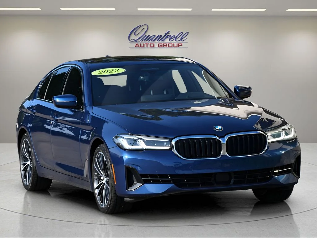 Used 2022 Blue BMW 540i xDrive image 2